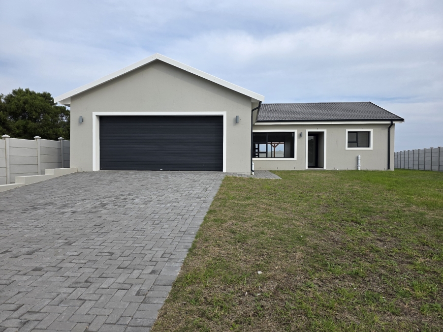 3 Bedroom Property for Sale in Paradise Beach Eastern Cape